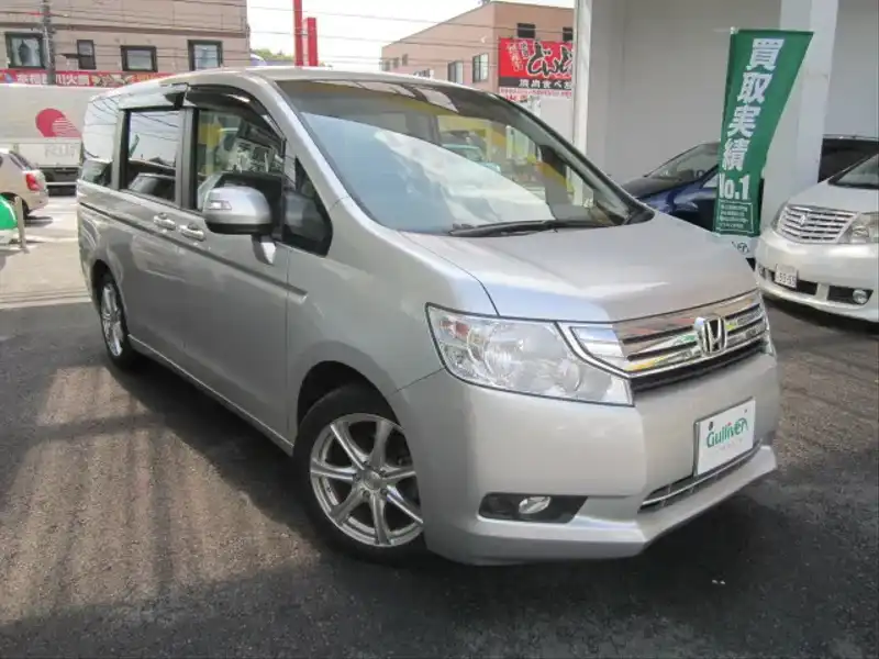 10071287 | カタログ画像：ステップワゴン（STEPWAGON） Ｌ 2011年8月 DBA-RK2 2000cc スーパープラチナ・メタリック メイン（その他）