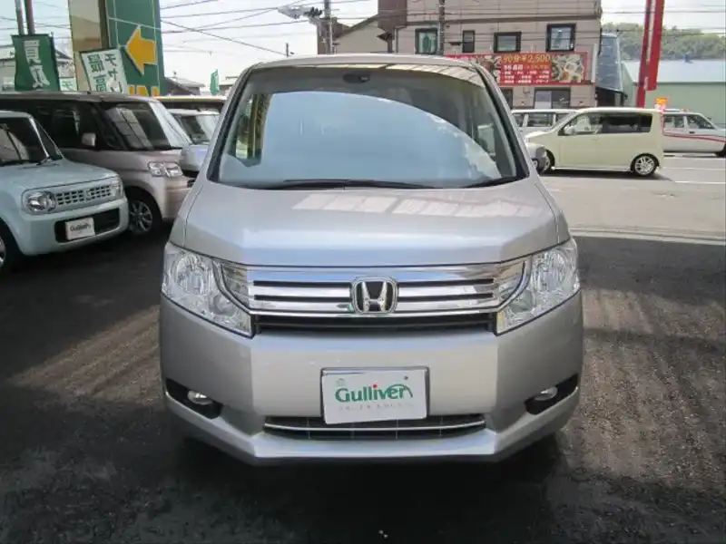 10071287 | カタログ画像：ステップワゴン（STEPWAGON） Ｌ 2011年8月 DBA-RK2 2000cc スーパープラチナ・メタリック フロント