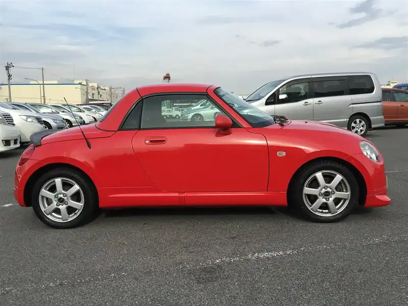 カタログ画像：コペン（COPEN） ２ｎｄアニバーサリーエディション 2004年6月 ABA-L880K 660cc ＤＣ・シャイニングレッド 燃費15.2km / l  外装