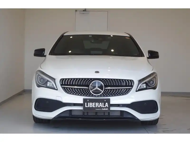 カタログ画像：ＣＬＡクラス（CLA-CLASS） ＣＬＡ１８０ スターウォーズエディション 2017年5月 DBA-117342 1600cc カルサイトホワイト 燃費17.4km / l フロント