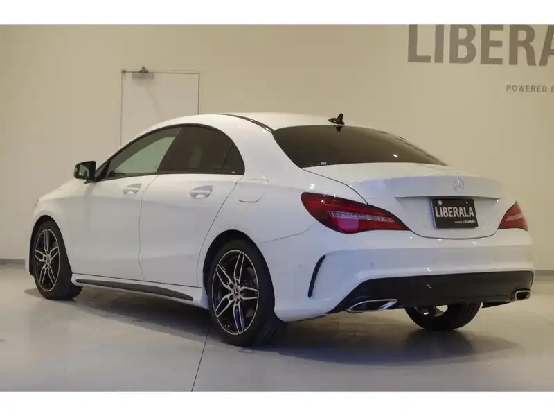 カタログ画像：ＣＬＡクラス（CLA-CLASS） ＣＬＡ１８０ スターウォーズエディション 2017年5月 DBA-117342 1600cc カルサイトホワイト 燃費17.4km / l バック