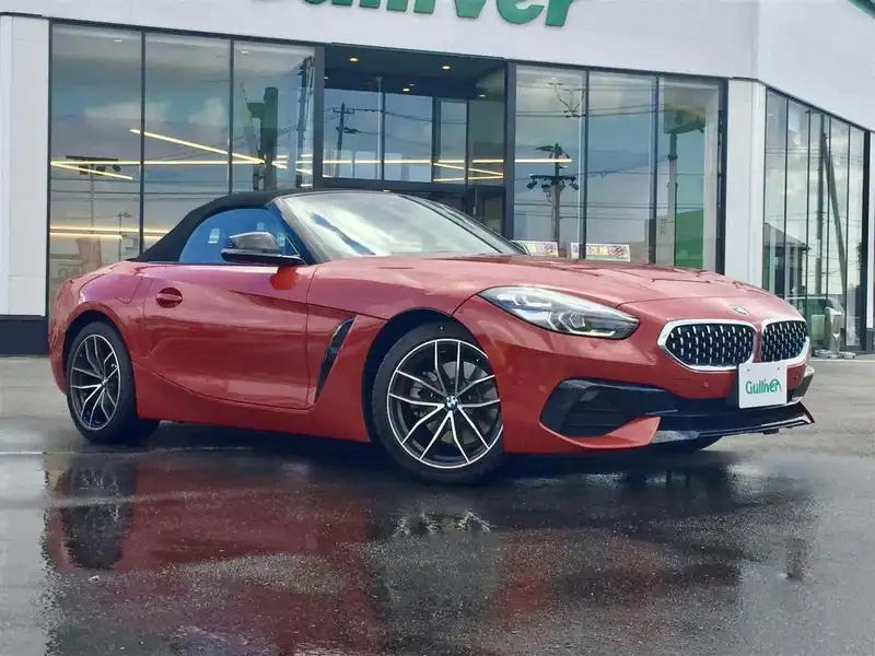 カタログ画像：Ｚ４（Z4） ｓＤｒｉｖｅ２０ｉ スポーツ 2019年10月 3BA-HF20 2000cc サンフランシスコ・レッド（メタリック・カラー） 燃費12.6km / l メイン