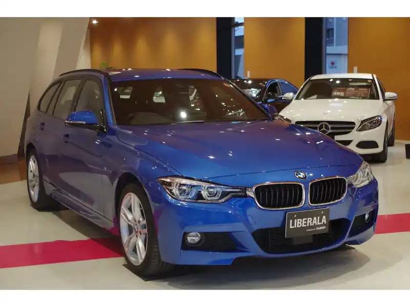 カタログ画像：３シリーズ（3 SERIES） ３２０ｉ ｘＤｒｉｖｅツーリング Ｍスポーツ 2018年1月 DBA-8A20 2000cc エストリル・ブルー 燃費14.9km / l メイン（その他）