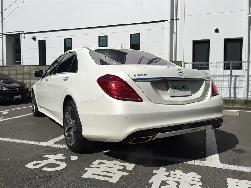 カタログ画像：Ｓクラス（S-CLASS） Ｓ５５０ロング 2013年10月 DBA-222182 4700cc ダイヤモンドホワイト（Ｍ） 燃費10.1km / l バック