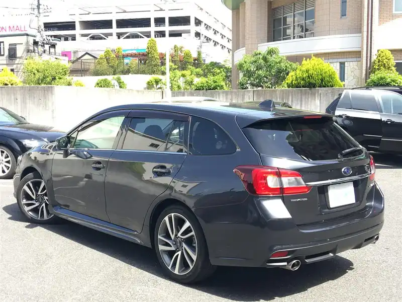 カタログ画像：レヴォーグ（LEVORG） １．６ＧＴ 2014年6月 DBA-VM4 1600cc スティールブルーグレー・メタリックorダークグレー・メタリック 燃費17.4km / l バック