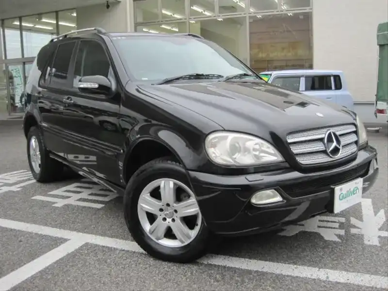 カタログ画像：Ｍクラス（M-CLASS） ＭＬ３５０スペシャルエディション 2004年10月 GH-163157 3700cc オブシディアンブラック（Ｍ） 燃費6.9km / l  メイン（その他）