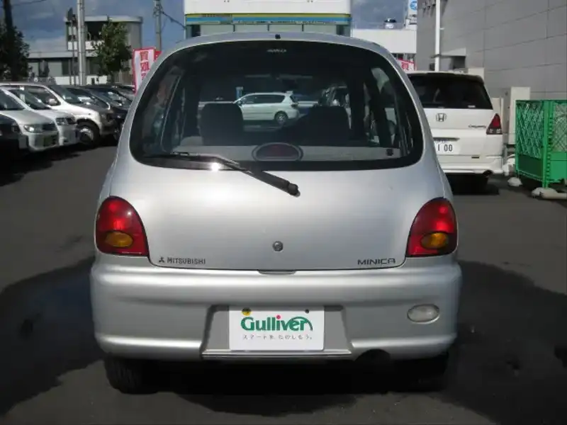 カタログ画像：ミニカ（MINICA） ２シーター 1995年11月 V-H32V 660cc ラガーディアシルバー（メタリック塗装） バック