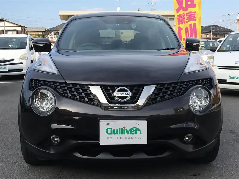 カタログ画像：ジューク（JUKE） １５ＲＸ Ｖアーバンセレクション 2019年10月 DBA-YF15 1500cc スーパーブラック 燃費18.0km / l フロント