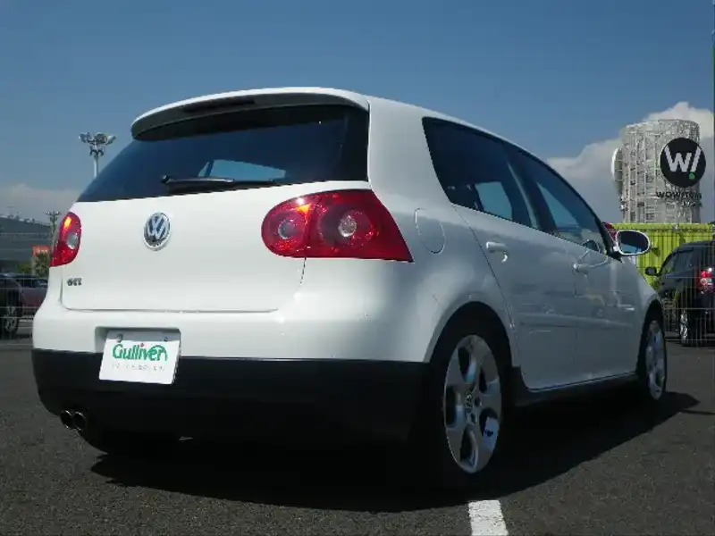 カタログ画像：ゴルフ（GOLF） ＧＴＩ 2007年1月 GH-1KAXX 2000cc キャンディホワイト 燃費12.8km / l  バック