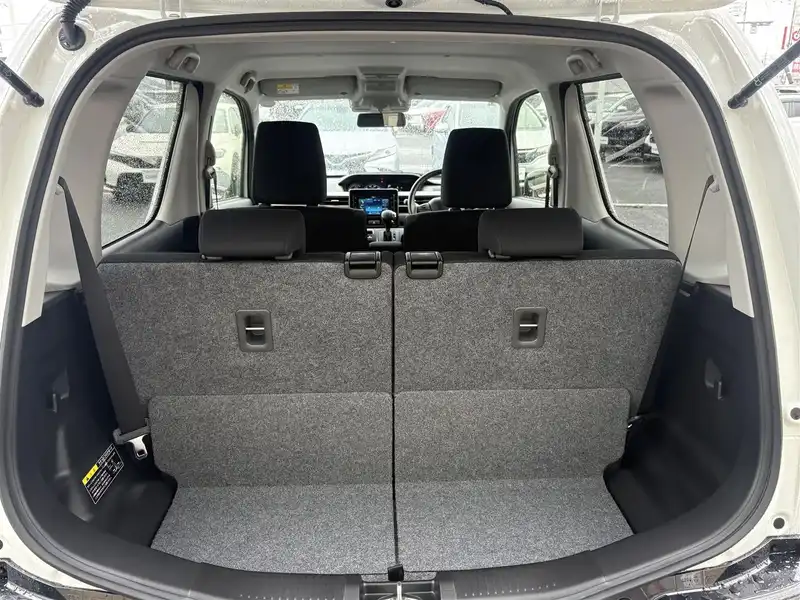 カタログ画像：ワゴンＲカスタムＺ（WAGON R CUSTOM Z） ハイブリッドＺＸ アップグレードパッケージ装着車 2022年8月 5AA-MH95S 660cc ピュアホワイトパール 燃費24.2km / l 内装