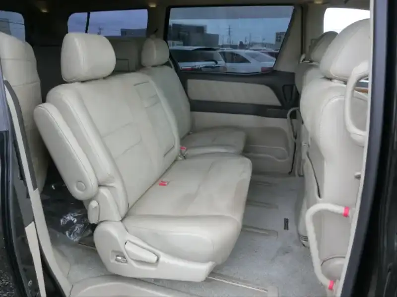 カタログ画像：アルファードＧ（ALPHARD G） ＭＳ プライムセレクション 2006年8月 TA-MNH15W 3000cc ブラックマイカ 燃費8.6km / l  内装