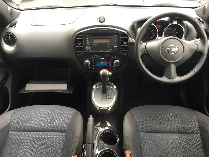 カタログ画像：ジューク（JUKE） １６ＧＴ ＦＯＵＲ プレミアムパーソナライズパッケージ 2014年4月 CBA-NF15 1600cc ミッドナイトパープルIV（４Ｒ） 燃費12.6km / l 内装