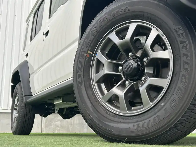 カタログ画像：ジムニー（JIMNY） ＸＧ 2025年11月 3BA-JB64W 660cc 燃費14.3km / l メイン