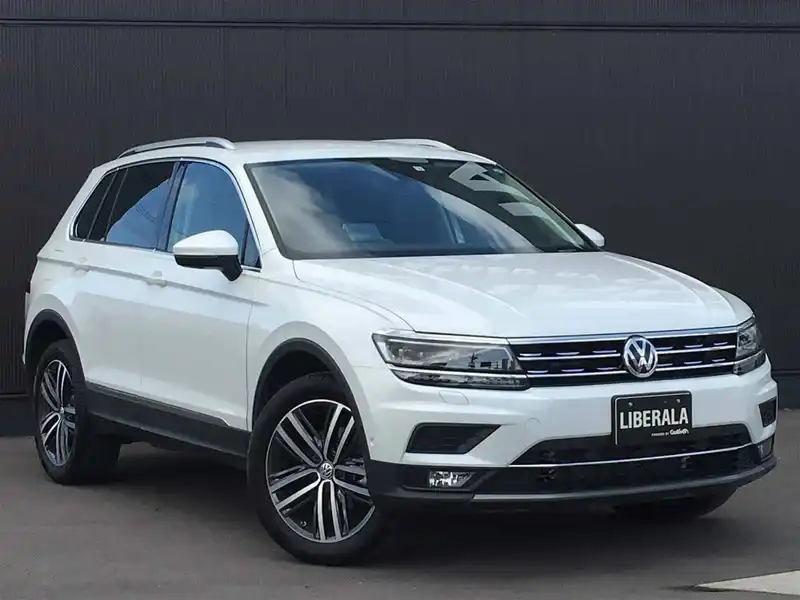 カタログ画像：ティグアン（TIGUAN） ＴＳＩ ハイライン 2018年8月 ABA-5NCZE 1400cc ピュアホワイト 燃費16.3km / l メイン