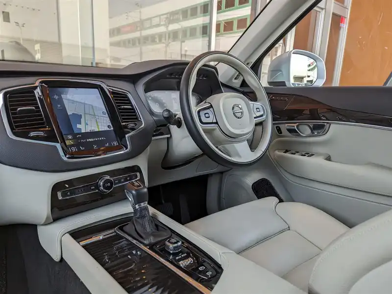 カタログ画像：ＸＣ９０（XC90） Ｔ５ ＡＷＤ ノルディックエディション 2018年8月 DBA-LB420XC 2000cc ブライトシルバーメタリック 燃費12.9km / l 内装