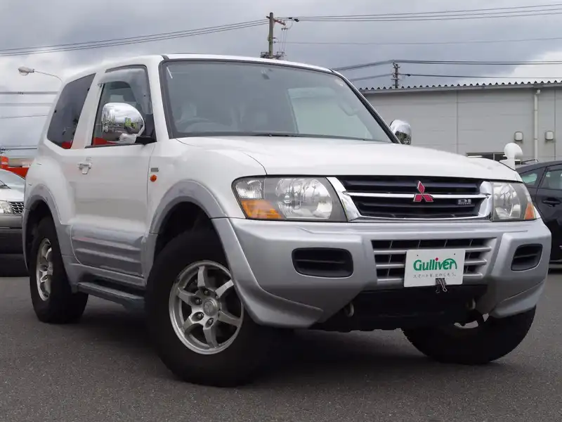 カタログ画像：パジェロ（PAJERO） ショート スーパーエクシード ＭＭＣＳレス仕様 1999年9月 KH-V68W 3200cc ソフィアホワイト／サテライトシルバー・２トーン メイン