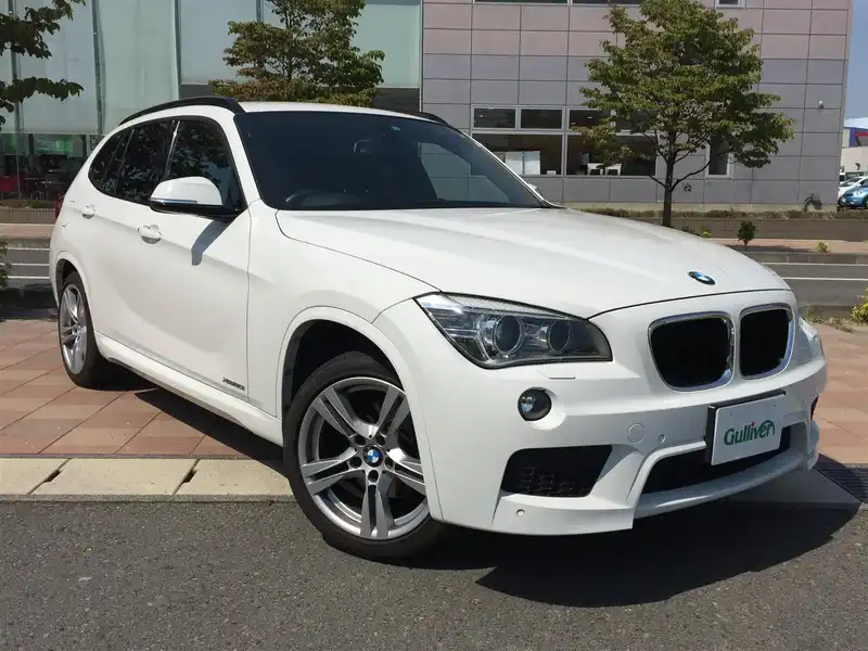 カタログ画像：Ｘ１（X1） ｘＤｒｉｖｅ ２０ｉ Ｍスポーツ 2015年4月 DBA-VM20 2000cc アルピン・ホワイトⅢ 燃費13.6km / l メイン