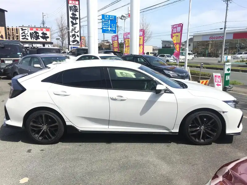 カタログ画像：シビック（CIVIC） ハッチバック 2020年1月 6BA-FK7 1500cc プラチナホワイト・パール 燃費16.4km / l 外装