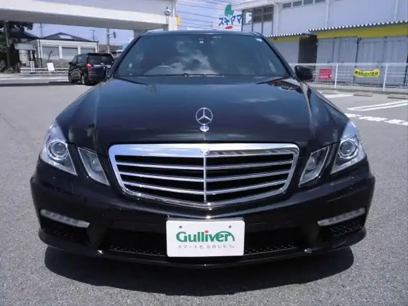 カタログ画像：Ｅクラス（E-CLASS） Ｅ６３ ＡＭＧ 2010年8月 CBA-212077 6300cc ブラック（Ｓ）orオブシディアンブラック（Ｍ） 燃費6.1km / l  フロント