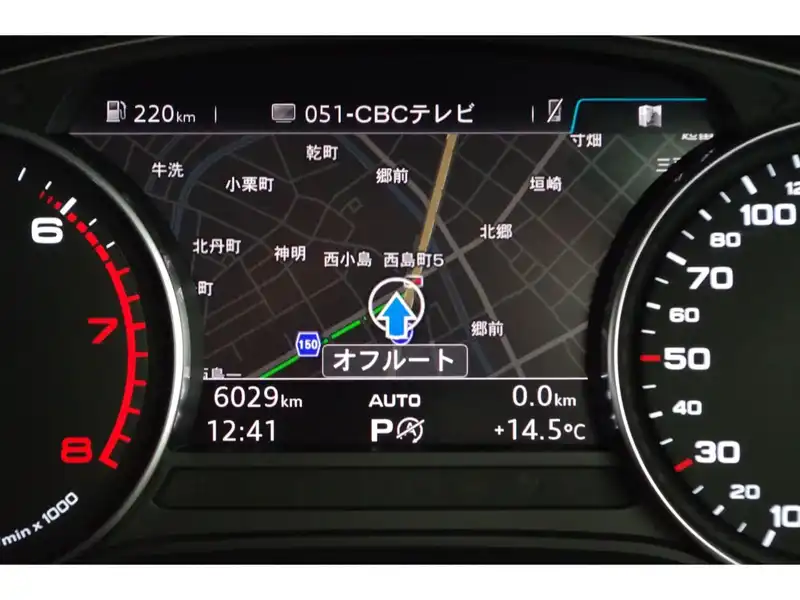 カタログ画像：Ａ４アバント（A4 AVANT） ２．０ＴＦＳＩ 2016年4月 ABA-8WCVK 2000cc グレイシアホワイトメタリック 燃費18.4km / l 内装