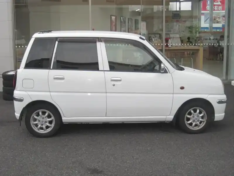 カタログ画像：プレオ・ネスタ（PLEO NESTA） ＲＧ 1999年6月 GF-RA2 660cc ローズレッド・マイカ 燃費17.2km / l  外装