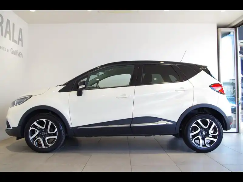 カタログ画像：キャプチャー（CAPTUR） プレミアム 2017年5月 ABA-2RH5F1 1200cc イヴォワール+ノワールエトワールM 燃費17.2km / l 外装