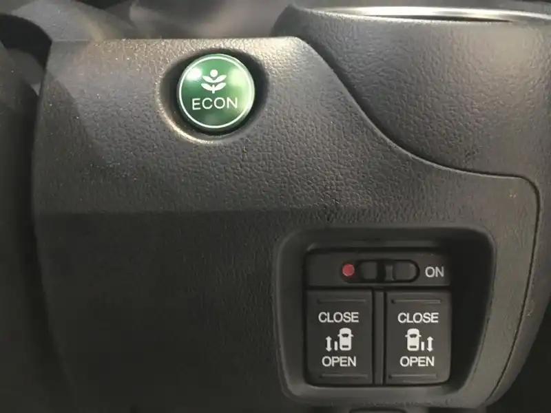 カタログ画像：Ｎ－ＢＯＸカスタム（N-BOX CUSTOM） Ｇ特別仕様車ターボＳＳパッケージ 2016年8月 DBA-JF2 660cc プレミアムベルベットパープル・パール 燃費20.8km / l 内装