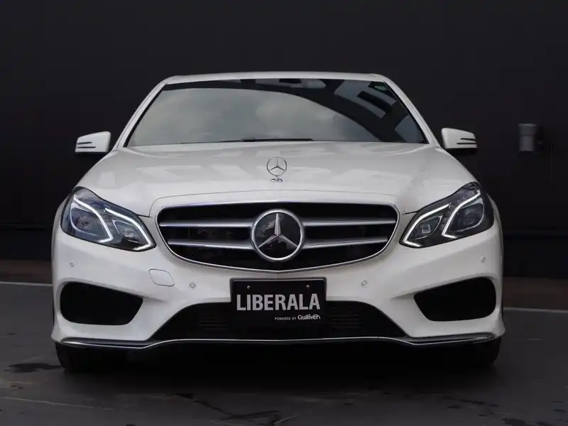 カタログ画像：Ｅクラス（E-CLASS） Ｅ３５０ ブルーテック アバンギャルド 2014年4月 LDA-212026C 3000cc ダイヤモンドホワイト（Ｍ） 燃費18.5km / l フロント