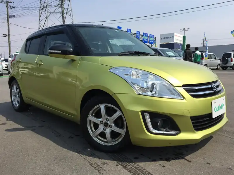 カタログ画像：スイフト（SWIFT） スタイル－ＤＪＥ 2014年6月 DBA-ZC72S 1200cc プラズマイエローパールメタリック ブラック２トーンルーフ 燃費26.4km / l メイン（その他）