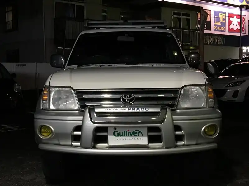 カタログ画像：ランドクルーザープラド（LAND CRUISER PRADO） ＴＸリミテッド 1998年1月 E-RZJ95W 2700cc ホワイト 燃費7.9km / l  フロント