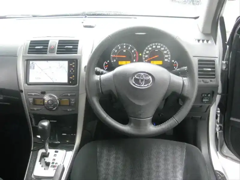 カタログ画像：カローラフィールダー（COROLLA FIELDER） １．８Ｓ エアロツアラー 2010年4月 DBA-ZRE144G 1800cc シルバーメタリック 燃費15.6km / l  内装