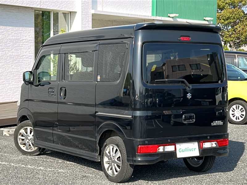 10152349 | カタログ画像：エブリイワゴン（EVERY WAGON） ＰＺターボ 標準ルーフ 2024年2月 3BA-DA17W 660cc ブルーイッシュブラックパール３ 外装