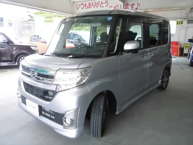 カタログ画像：タント（TANTO） カスタムＲＳ 2015年5月 DBA-LA600S 660cc ブライトシルバーメタリック 燃費26.0km / l 外装