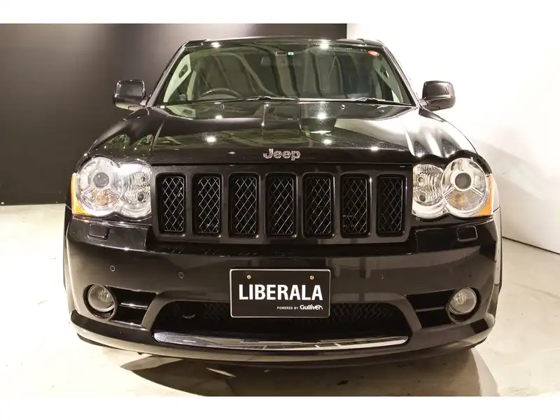 カタログ画像：ジープ・グランドチェロキー（JEEP GRAND CHEROKEE） ＳＲＴ８ 2006年9月 6100cc ブリリアントブラッククリスタルパールコート フロント