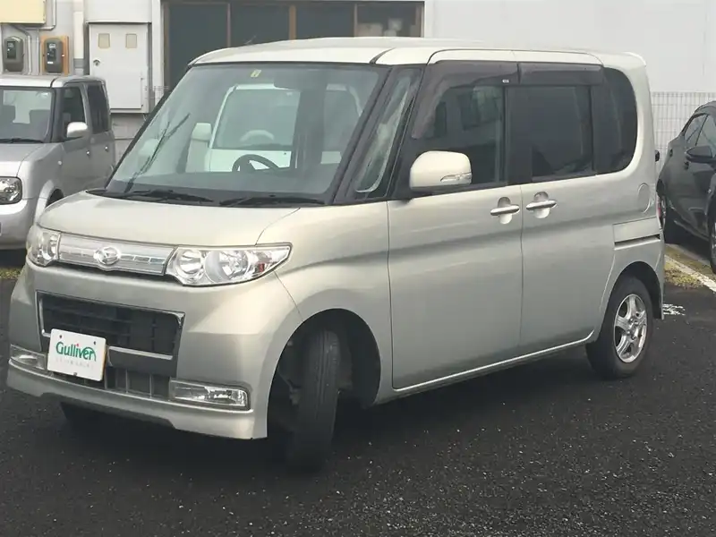 カタログ画像：タント（TANTO） カスタムＬ 2008年12月 CBA-L385S 660cc シャンパンメタリックオパール 燃費17.6km / l  外装