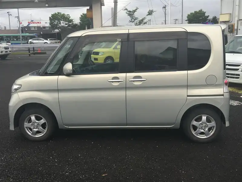 カタログ画像：タント（TANTO） カスタムＬ 2008年12月 CBA-L385S 660cc シャンパンメタリックオパール 燃費17.6km / l  外装