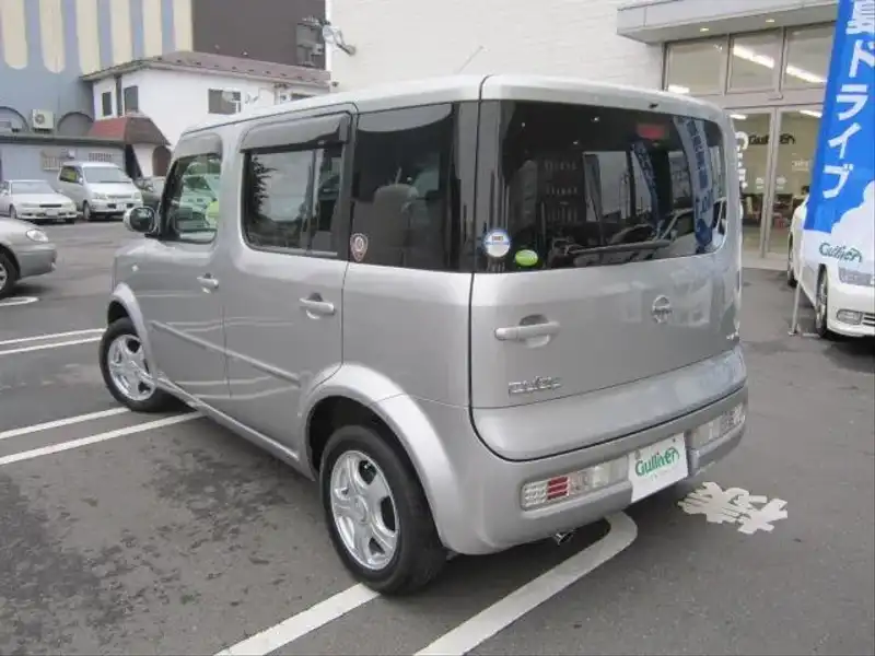 カタログ画像：キューブ（CUBE） １４Ｓ ＦＯＵＲ カガヤキエディション 2007年6月 DBA-BNZ11 1400cc ダイヤモンドシルバー（Ｍ） 燃費16.0km / l  バック