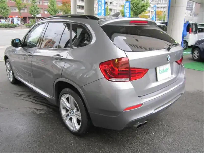 カタログ画像：Ｘ１（X1） ｘＤｒｉｖｅ ２０ｉ Ｍスポーツパッケージ 2011年10月 DBA-VM20 2000cc 燃費11.4km / l バック