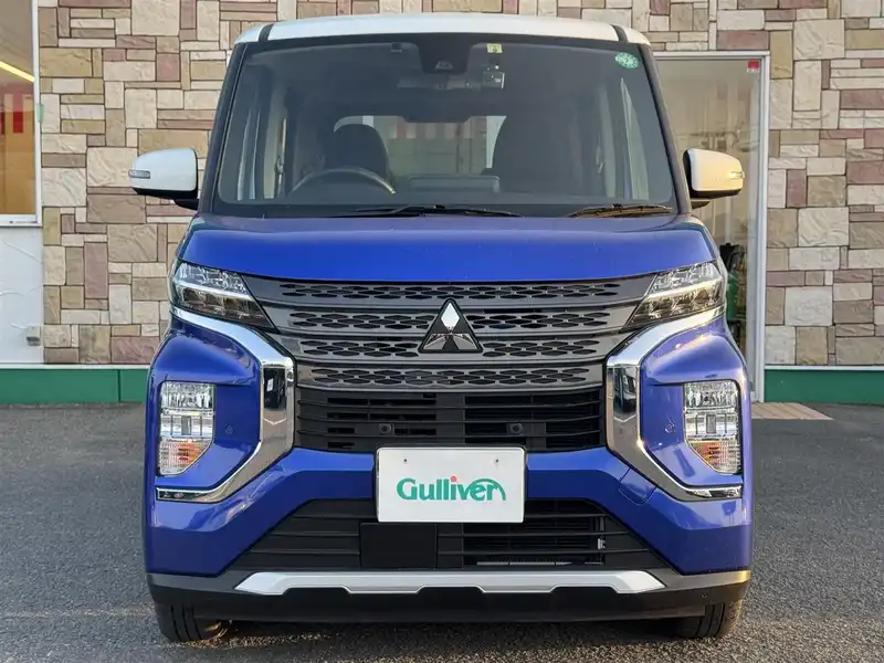 カタログ画像：ｅＫクロススペース（EK X SPACE） Ｔ プラスエディション 2021年12月 4AA-B35A 660cc サファイアブルーメタリック×ホワイトソリッド 燃費18.8km / l フロント
