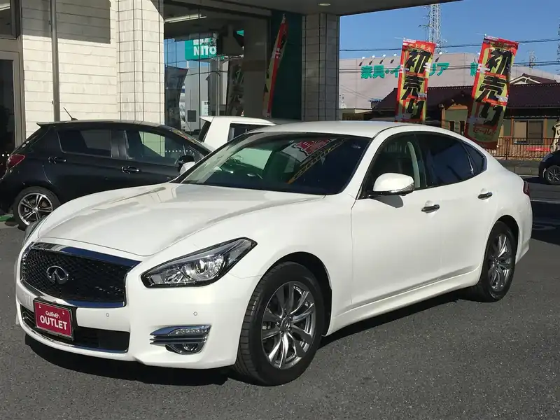 カタログ画像：フーガ（FUGA） ３７０ＧＴ ＦＯＵＲ 2015年12月 DBA-KNY51 3700cc ブリリアントホワイトパール（３Ｐ） 燃費8.9km / l 外装