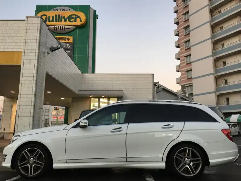 10084094 | カタログ画像：Ｃクラスステーションワゴン（C-CLASS STATIONWAGON） Ｃ２００ ステーションワゴン アバンギャルド 2013年8月 DBA-204248 1800cc ポーラーホワイト（Ｓ） 外装