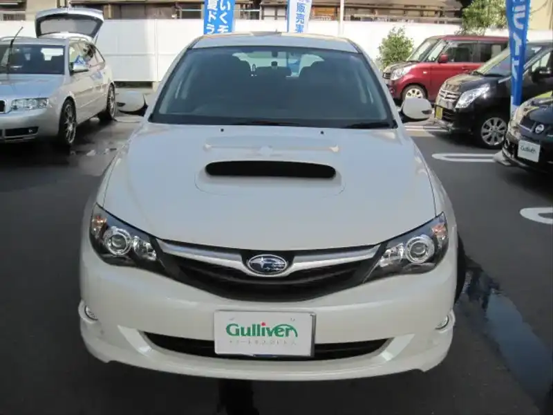 カタログ画像：インプレッサ（IMPREZA） ２．０ＧＴ 2010年6月 CBA-GH8 2000cc サテンホワイト・パール 燃費13.0km / l  フロント