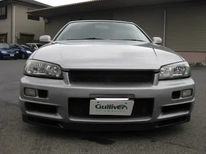 カタログ画像：スカイライン（SKYLINE） ２５ＧＴ 1998年5月 GF-ER34 2500cc ソニックシルバー（Ｍ） 燃費10.6km / l  フロント