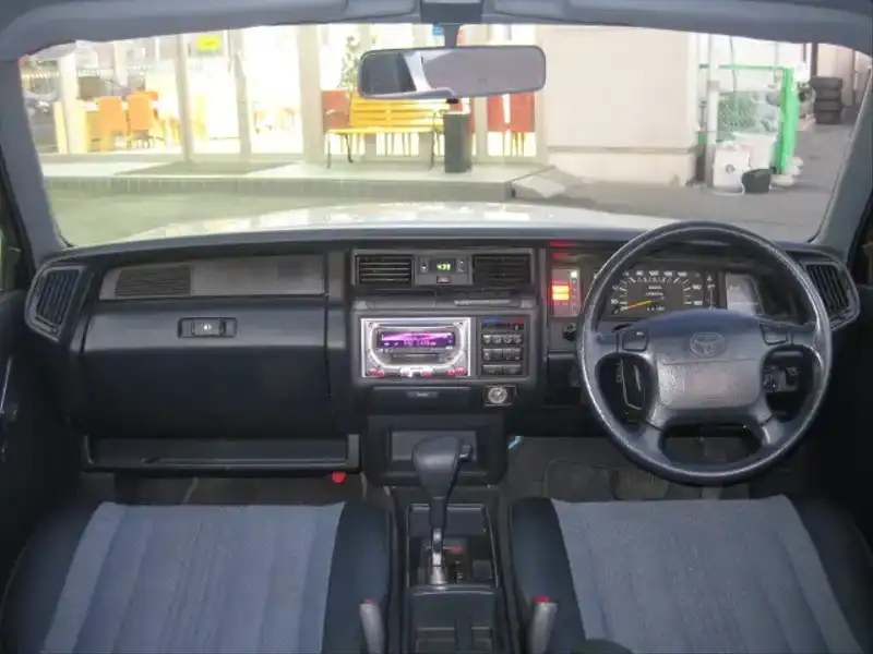 デラックス GS136V クラウン・バン（トヨタ）の価格・スペック情報