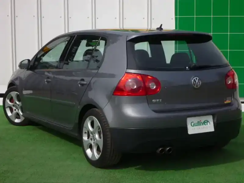 カタログ画像：ゴルフ（GOLF） ＧＴＩ 2007年8月 ABA-1KAXX 2000cc ユナイテッドグレーメタリックorブルーグラファイトパールエフェクト 燃費12.6km / l  バック