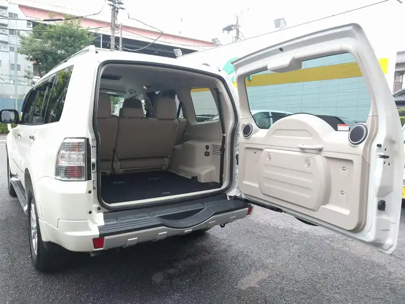 10091909 | カタログ画像：パジェロ（PAJERO） ロング スーパーエクシード 2014年7月 LDA-V98W 3200cc ウォームホワイトパール 内装