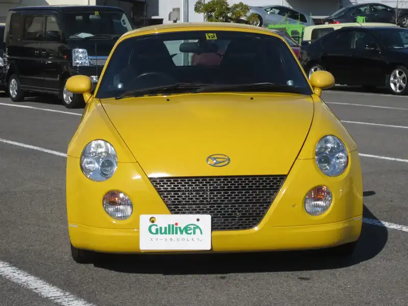 カタログ画像：コペン（COPEN） ２ｎｄアニバーサリーエディション 2004年6月 ABA-L880K 660cc ＤＣ・ジョーヌイエロー 燃費15.2km / l  フロント