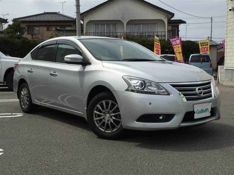 シルフィ 日産 の中古車を検索 中古車のガリバー
