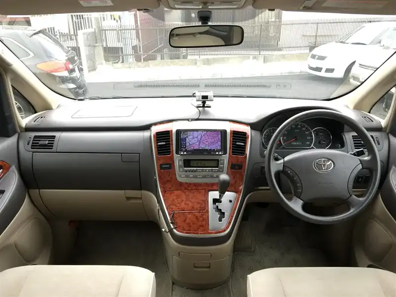 カタログ画像：アルファードＶ（ALPHARD V） ＡＸ Ｌエディション 2004年4月 CBA-ANH15W 2400cc ブラックマイカ 燃費9.4km / l  内装