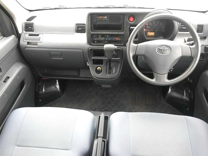 カタログ画像：ピクシスバン（PIXIS VAN） デラックス 2016年10月 EBD-S331M 660cc ブラックマイカメタリック 燃費16.0km / l 内装